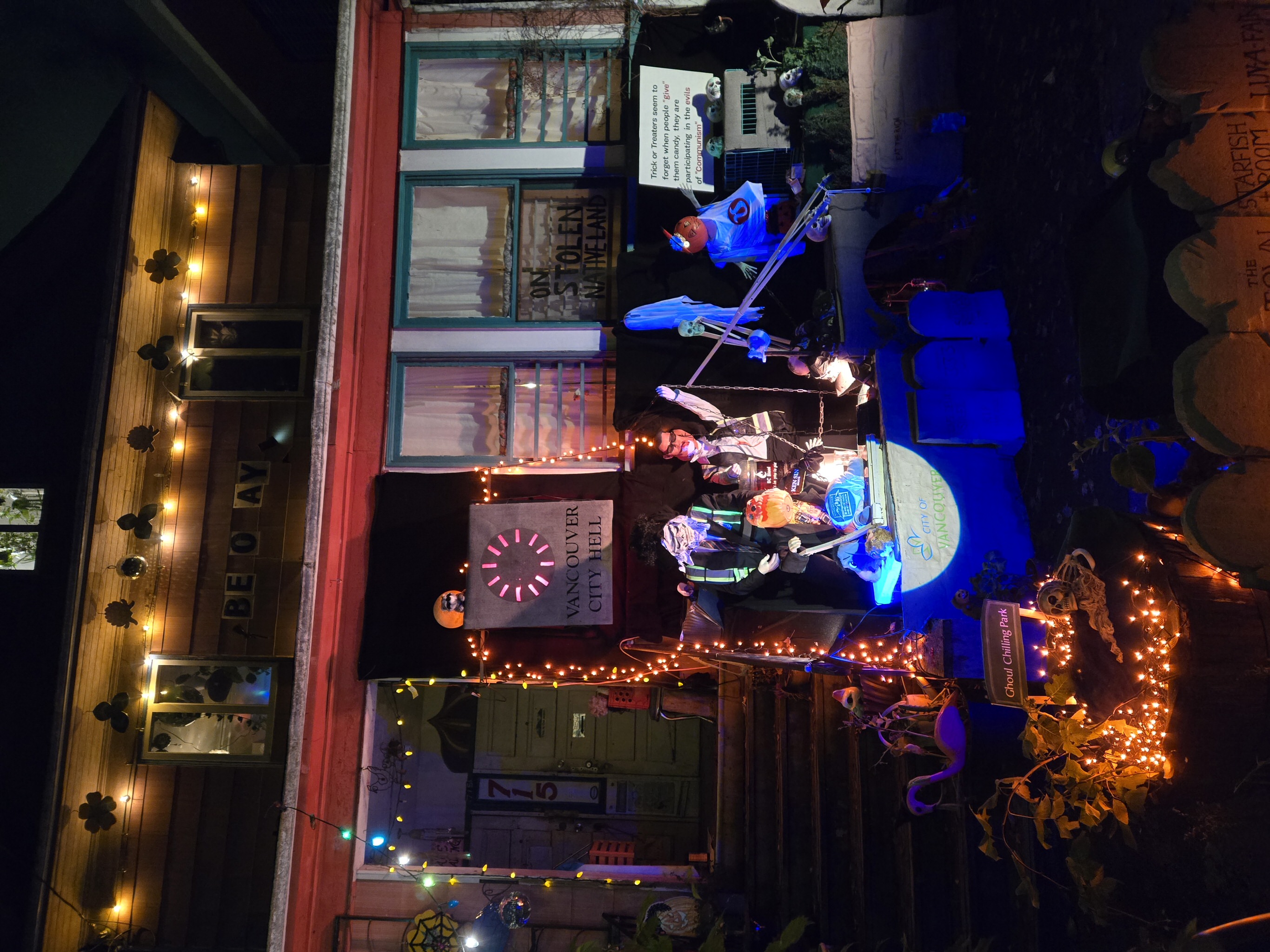 715 Victoria Drive Street Halloween Display